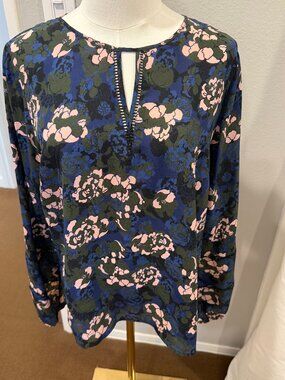 Very Pretty Greylin Floral Print Blouse